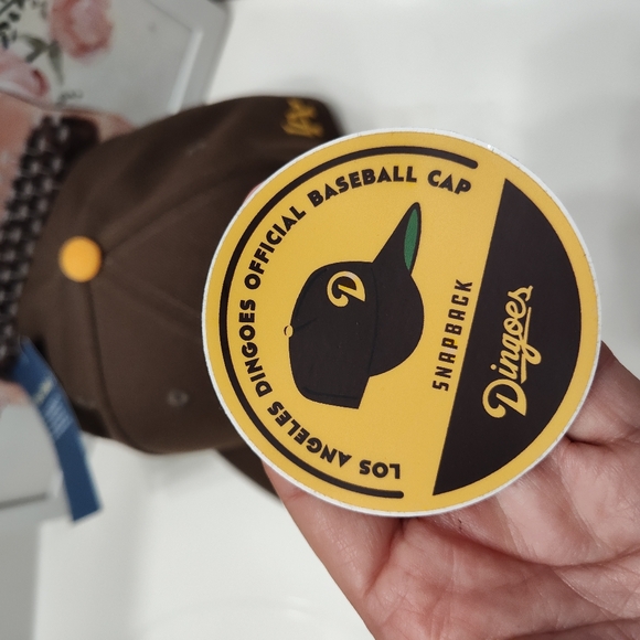 NWT Official League Los Angeles Dingos Official Snap Back Baseball Cap, OSFM - Picture 8 of 13